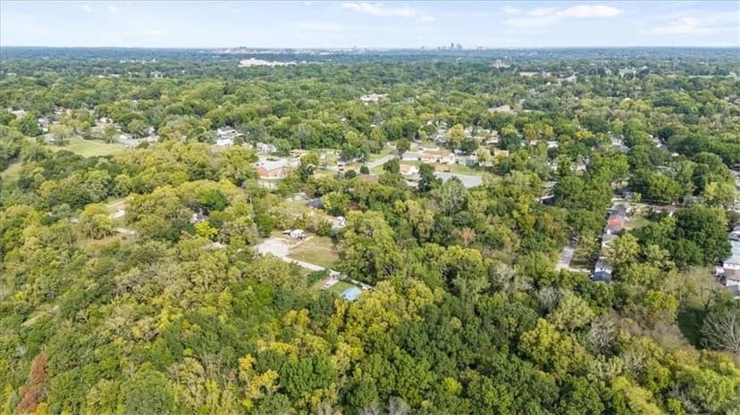Property from 3913 E 73rd Street - KW