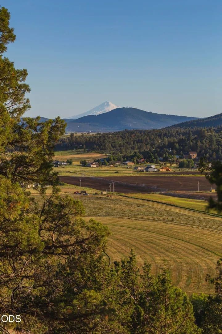 Lots & Land-Other in Klamath Falls - Klamath Falls, Oregon, 97601