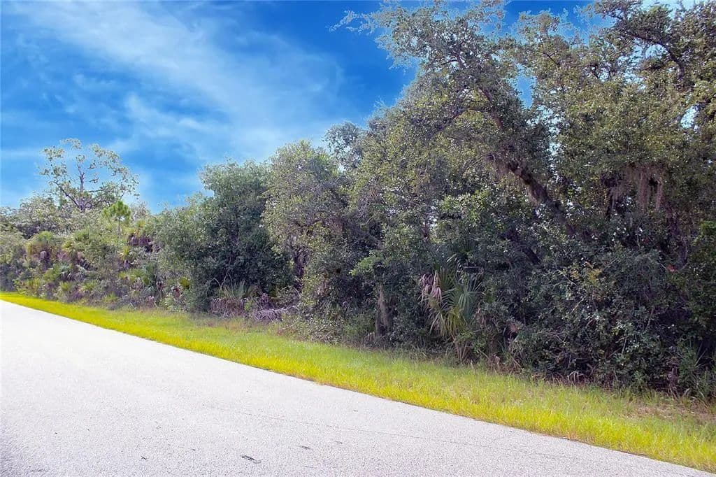 Vacant Land in Port Charlotte - Port Charlotte, Florida, 33953
