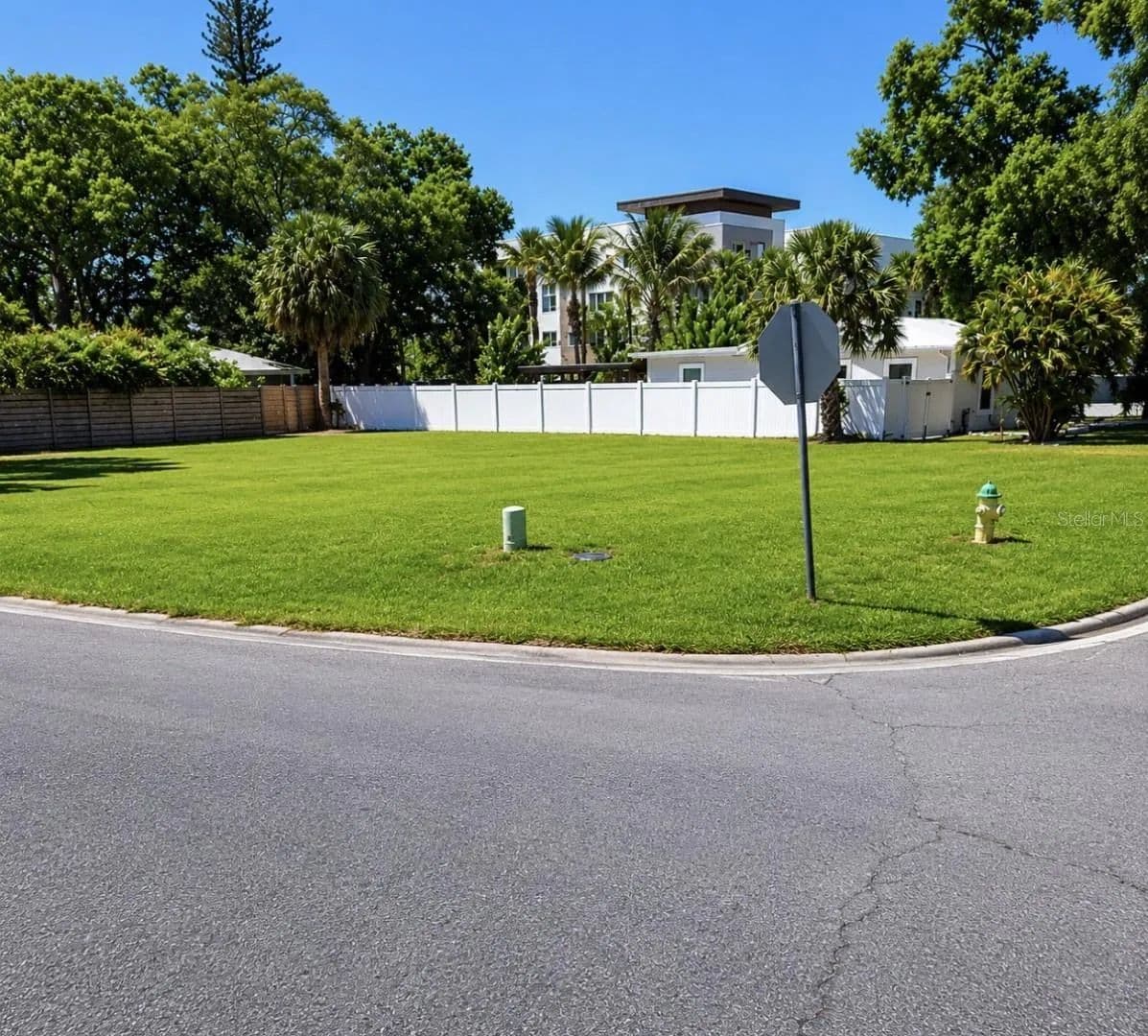 0.24 Acres of Land for Sale in SARASOTA, FL - Sarasota, Florida, 34237