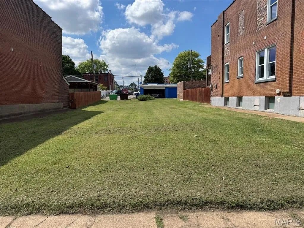 Lots & Land-Other in St Louis - Missouri, 63118