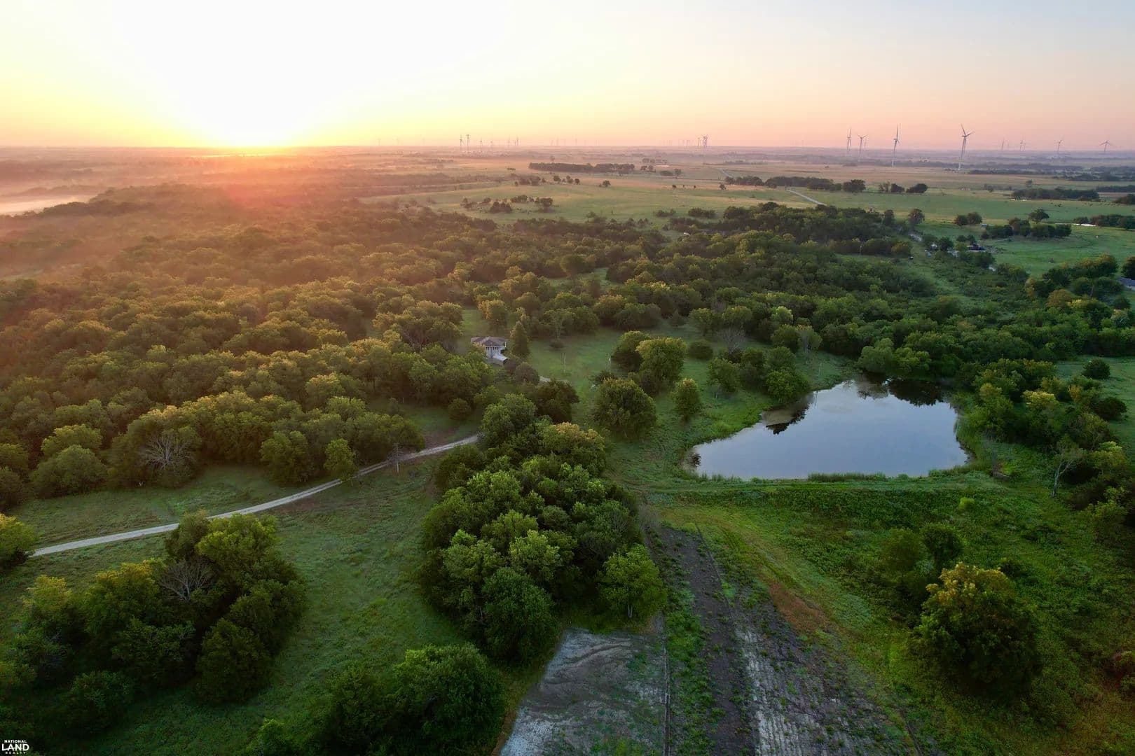 Deer Creek Retreat - Hunting and Home - Iola, Kansas, 66749
