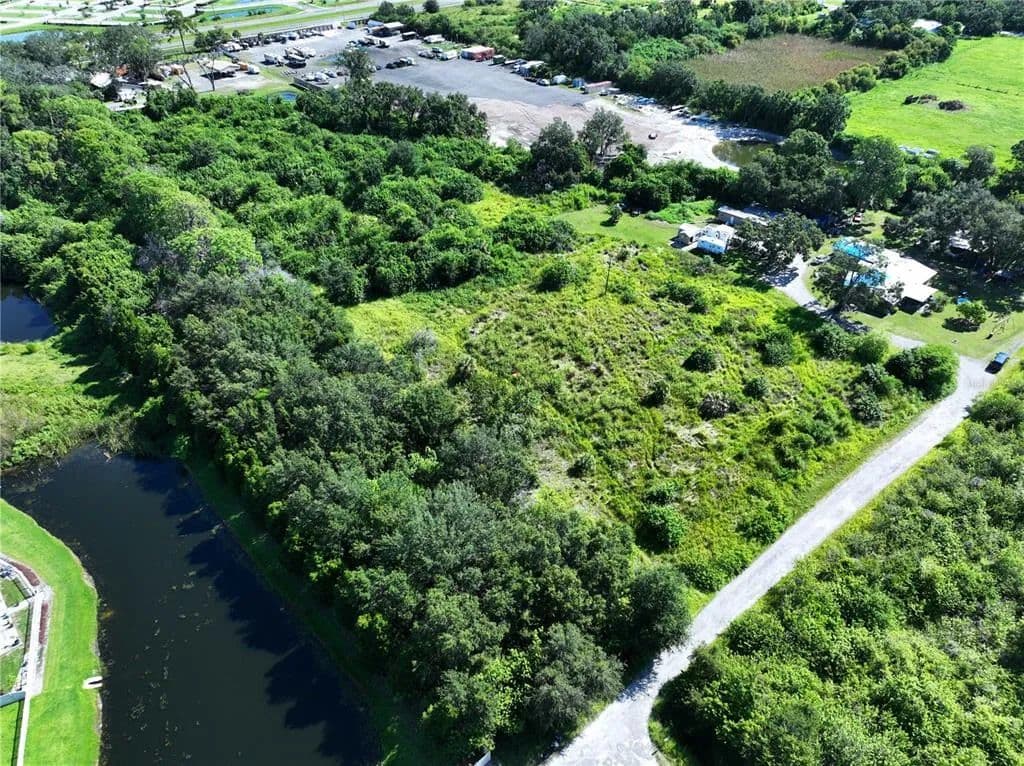 Vacant Land in Ruskin - Ruskin, Florida, 33570