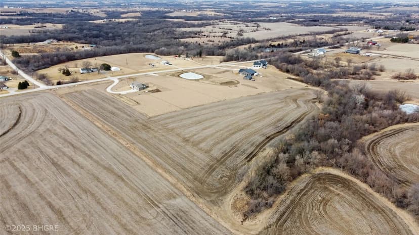 Lots & Land-Other in Indianola
