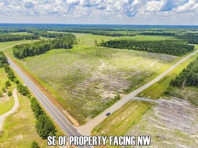 Land -Single Family Acreage in Grapevine - Grapevine, Arkansas, 72057