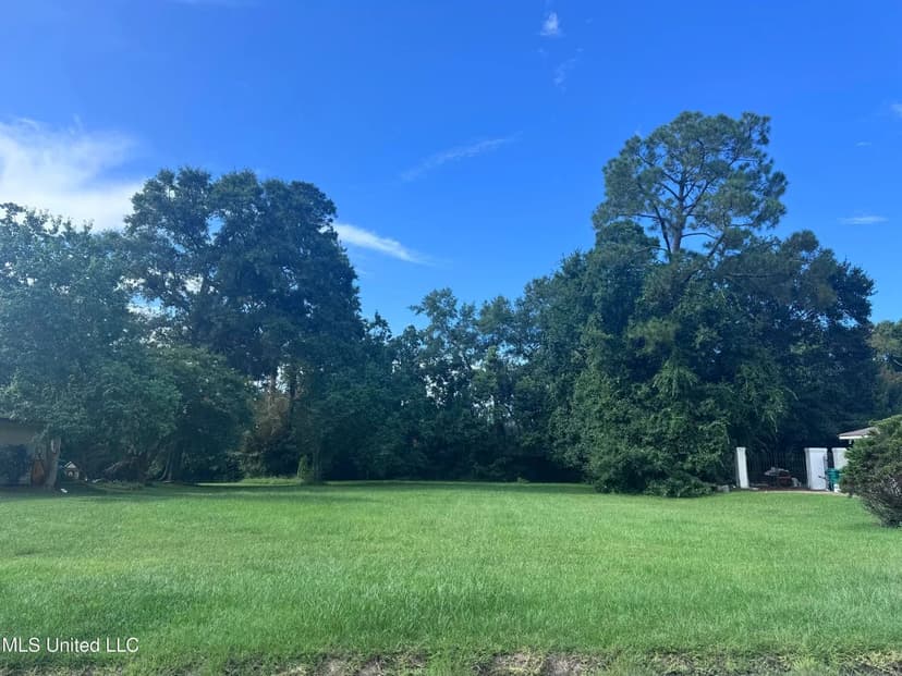 Property from 2 Greenbriar Drive - KW