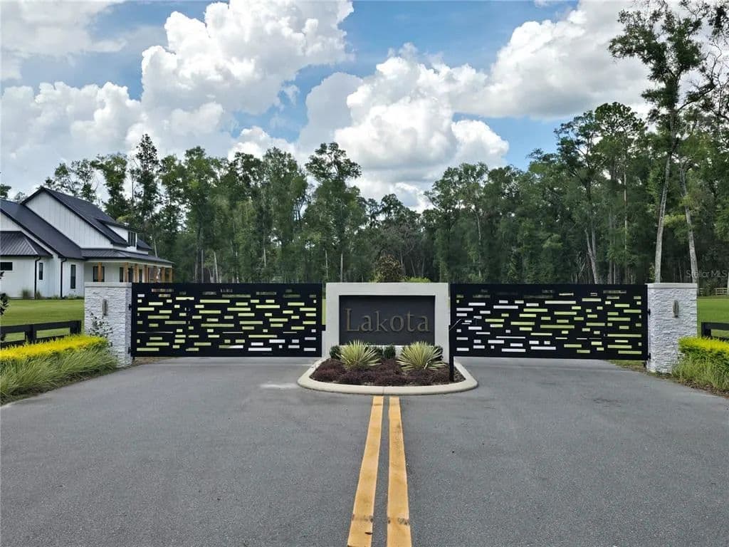 Vacant Land in Newberry - Newberry, Florida, 32669