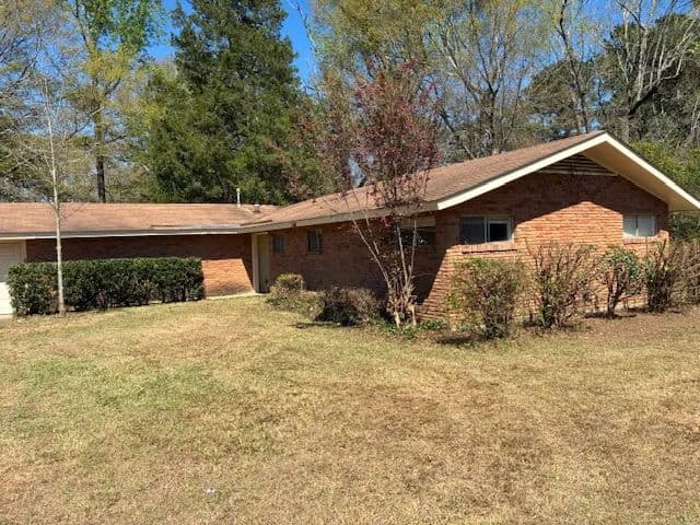 Home on 2.62 Acres I McComb, MS