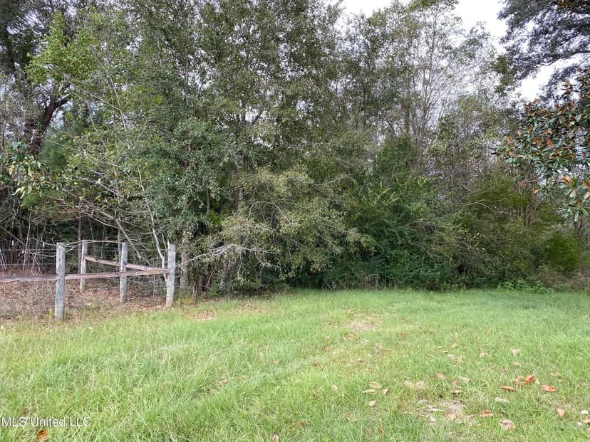 Property from No E Hampton Road - KW