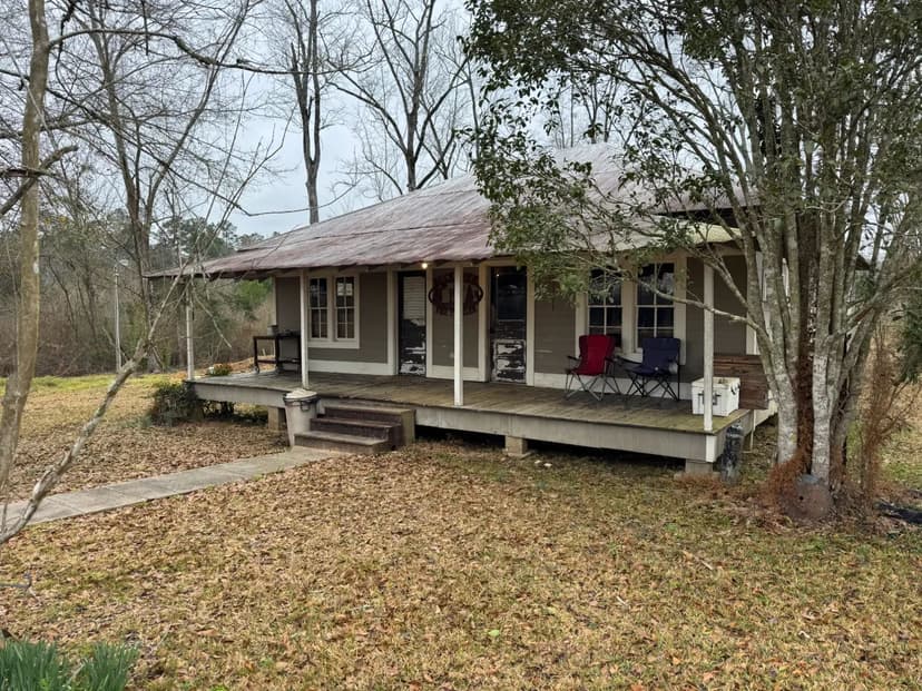 South MS Camp and Land Bordering the National Forest