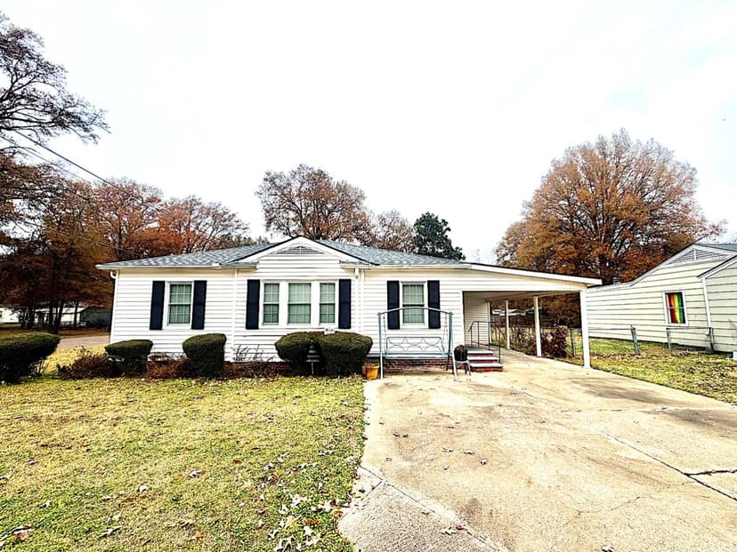 Home in Bolivar County at 710 Farmer Street in Cleveland, MS
