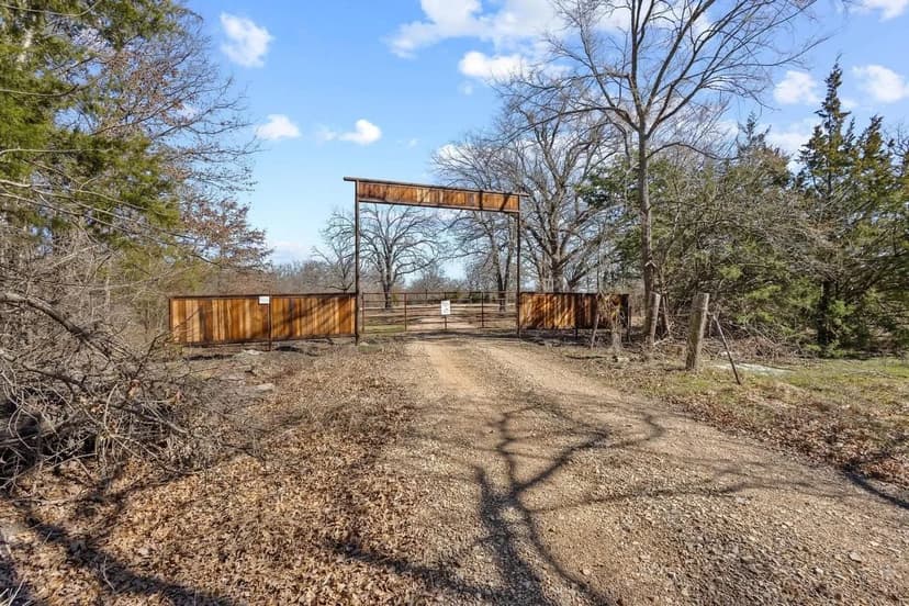 660 Twisted Mallard Way Honey Grove, TX 75469
