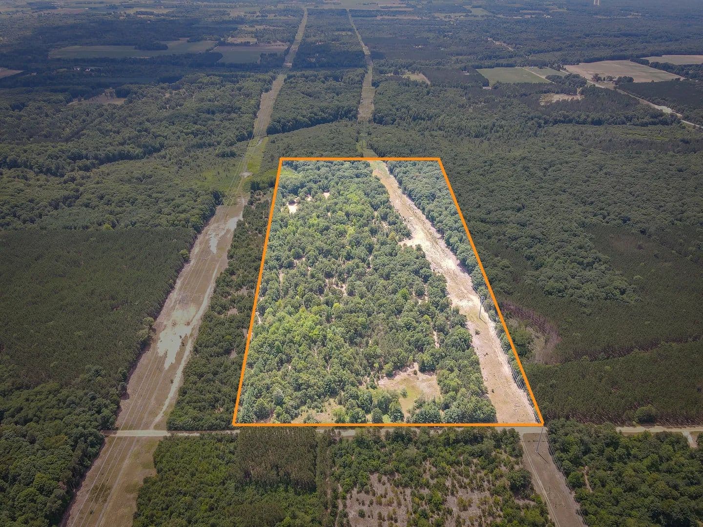 Vacant Land (10+ Acres) in Pentwater - Pentwater, Michigan, 49449