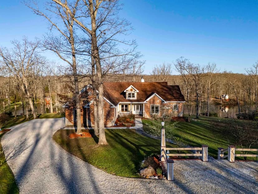 Lakefront Estate: 57± Acres with a 3-Acre Lake & Guest Cabin – Warren County