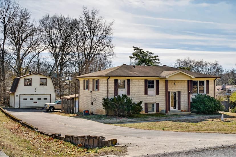 Court Ordered Auction !!!