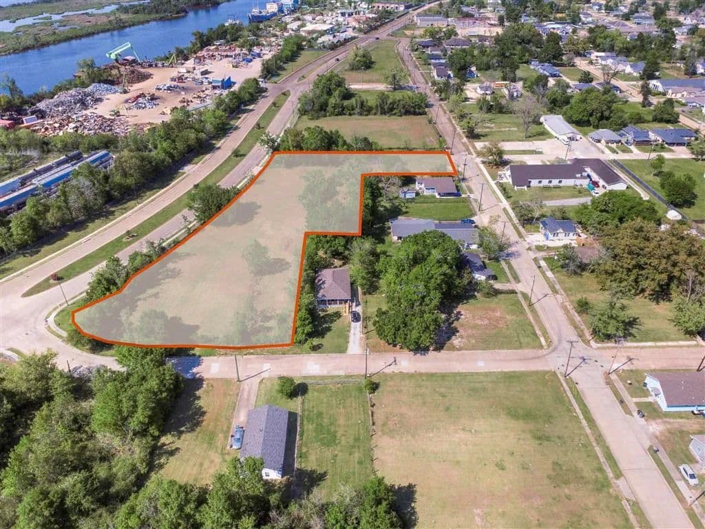 1.82 Acres of Land for Sale in Lake Charles, Louisiana - Lake Charles, Louisiana, 70601
