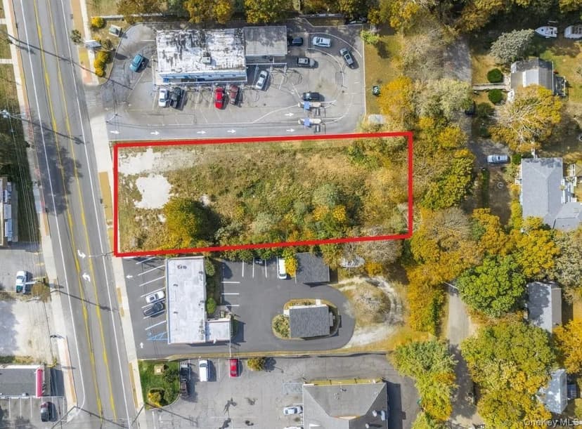 Lots & Land-Other in Mastic