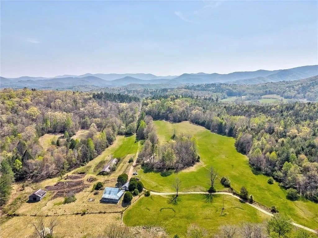Lots & Land-Other in Mccaysville - Mccaysville, Georgia, 30555