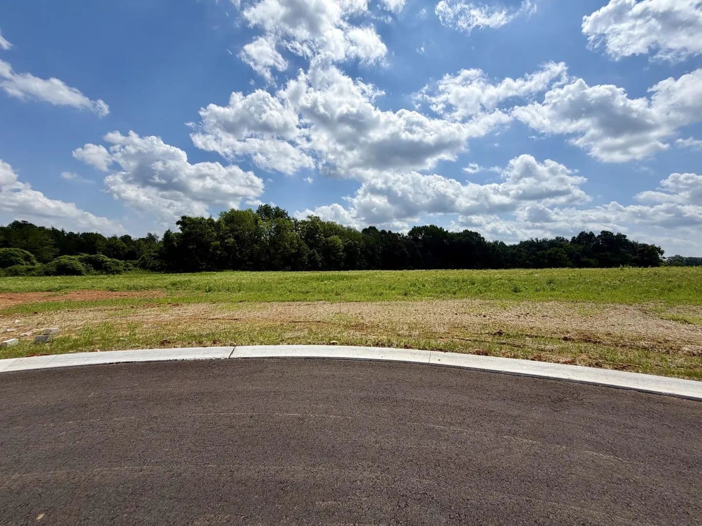 Land -Single Family Acreage in Clarksville - Clarksville, Tennessee, 37043