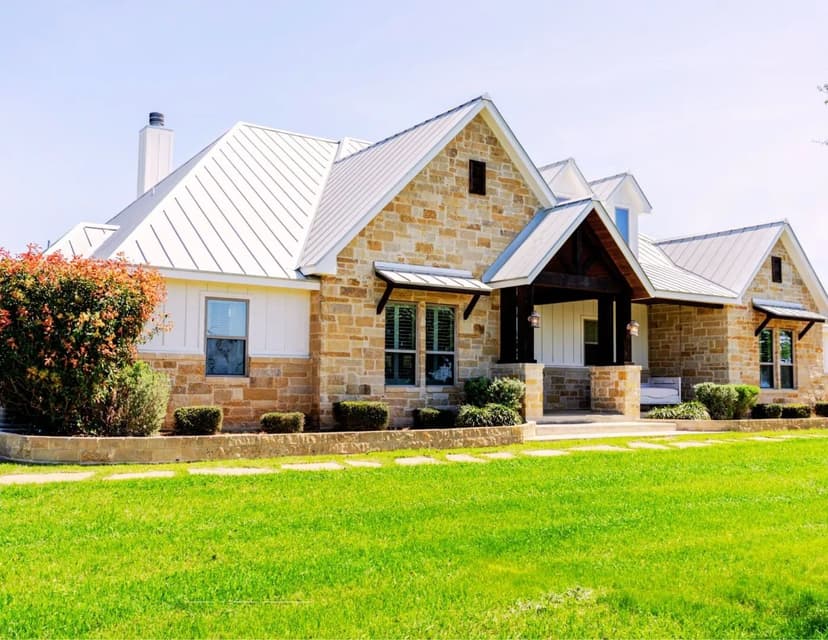 1980 County Road 361, La Vernia, TX 78121