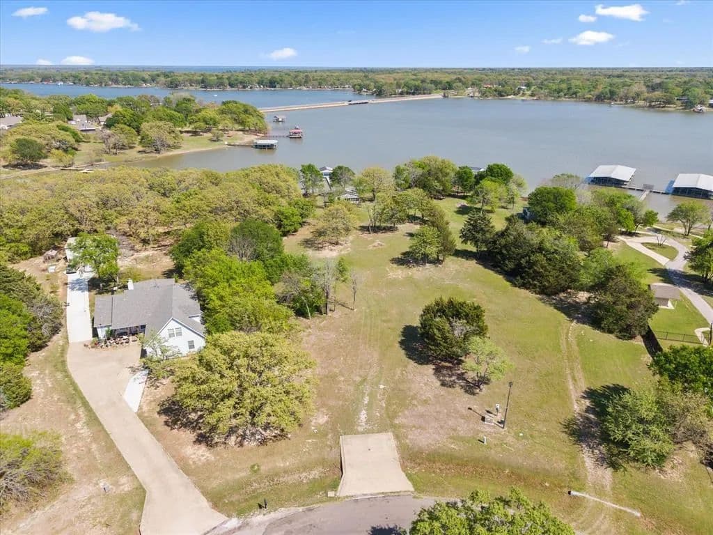 Vacant Land in Quinlan - land for sale