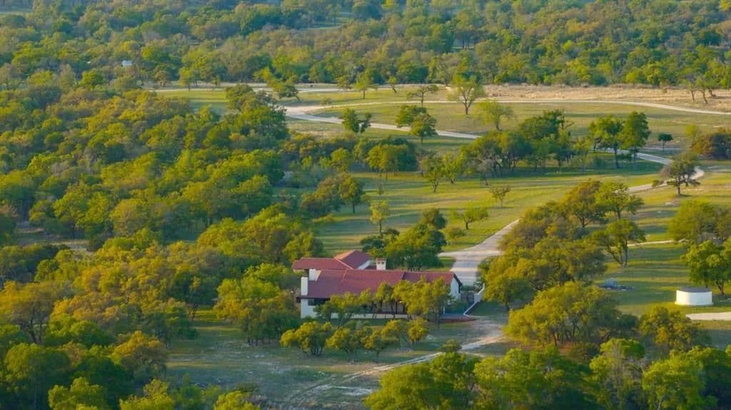 116 Acres of Land for Sale in Fredericksburg, TX - Fredericksburg, Texas, 78624
