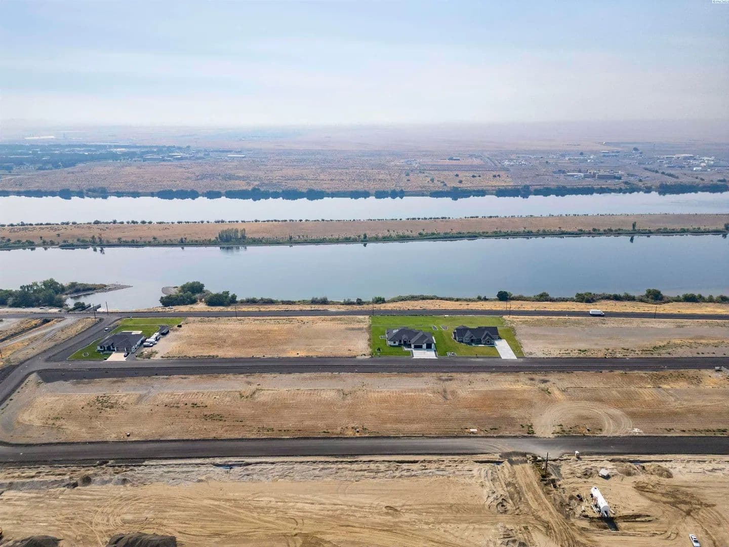 Lots & Land-Other in Pasco - Pasco, Washington, 99301