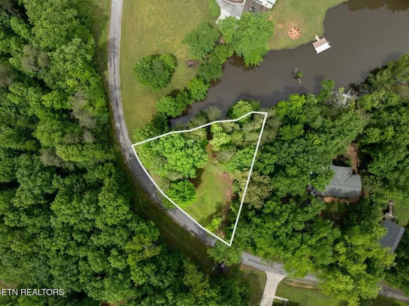 Property from 0.42AC Siever Rd - KW