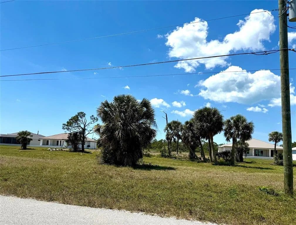 Vacant Land in Rotonda West - Florida, 33947