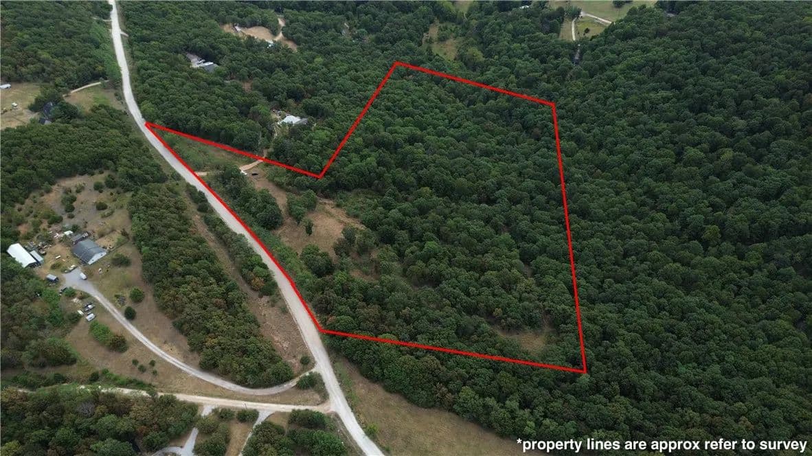 20.63 Acres of Land for Sale in Fayetteville, AR - Fayetteville, Arkansas, 72701