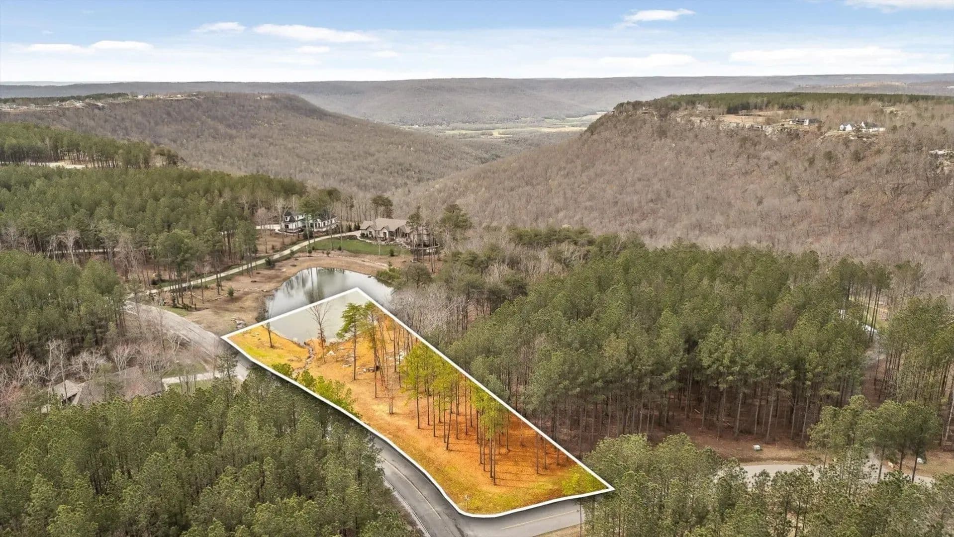 1.2 Acres of Land for Sale in Jasper, TN - Jasper, Tennessee, 37347