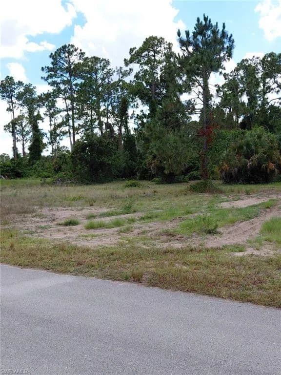 0.23 Acres of Land for Sale in LEHIGH ACRES, FL - Lehigh Acres, Florida, 33974