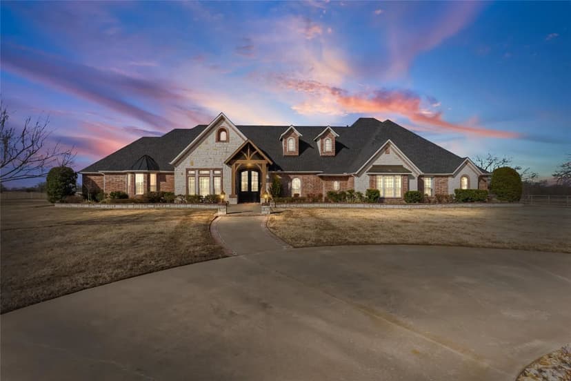 Exclusive Enclave Estate on 20 Private Acres with 4 Bedroom Luxury