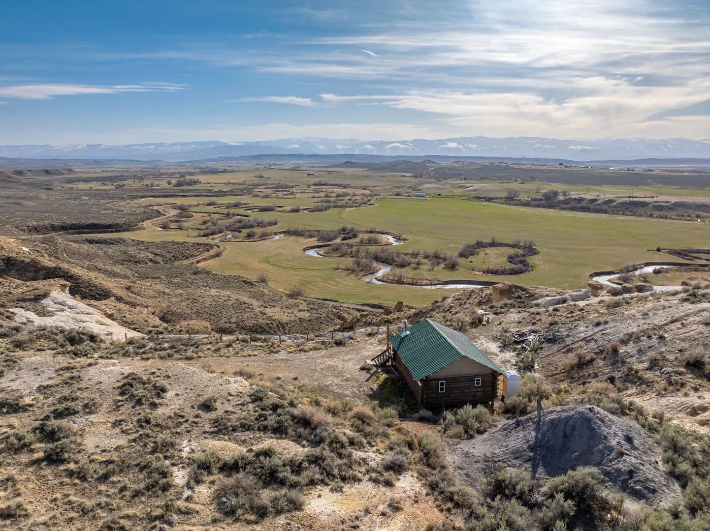 Eagle’s Nest Cabin - Lander, Wyoming, 82520