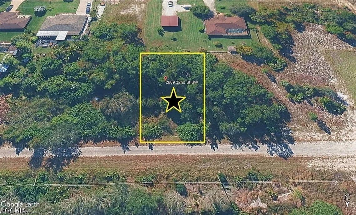 0.25 Acres of Land for Sale in Lehigh Acres, Florida - Lehigh Acres, Florida, 33976