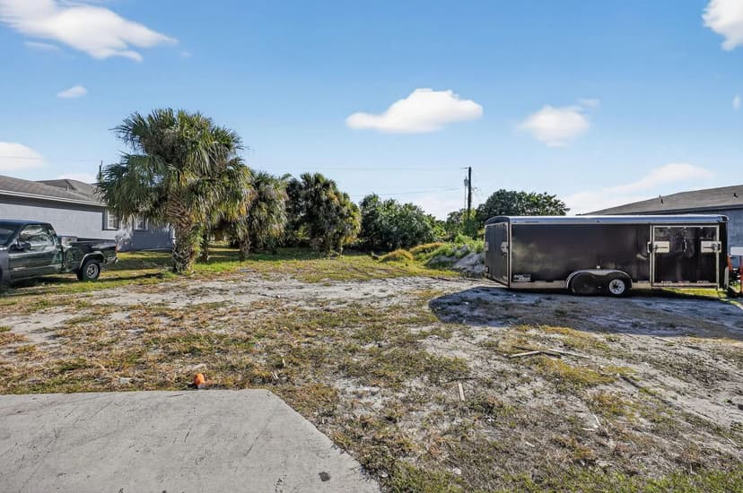 Vacant Land in Riviera Beach