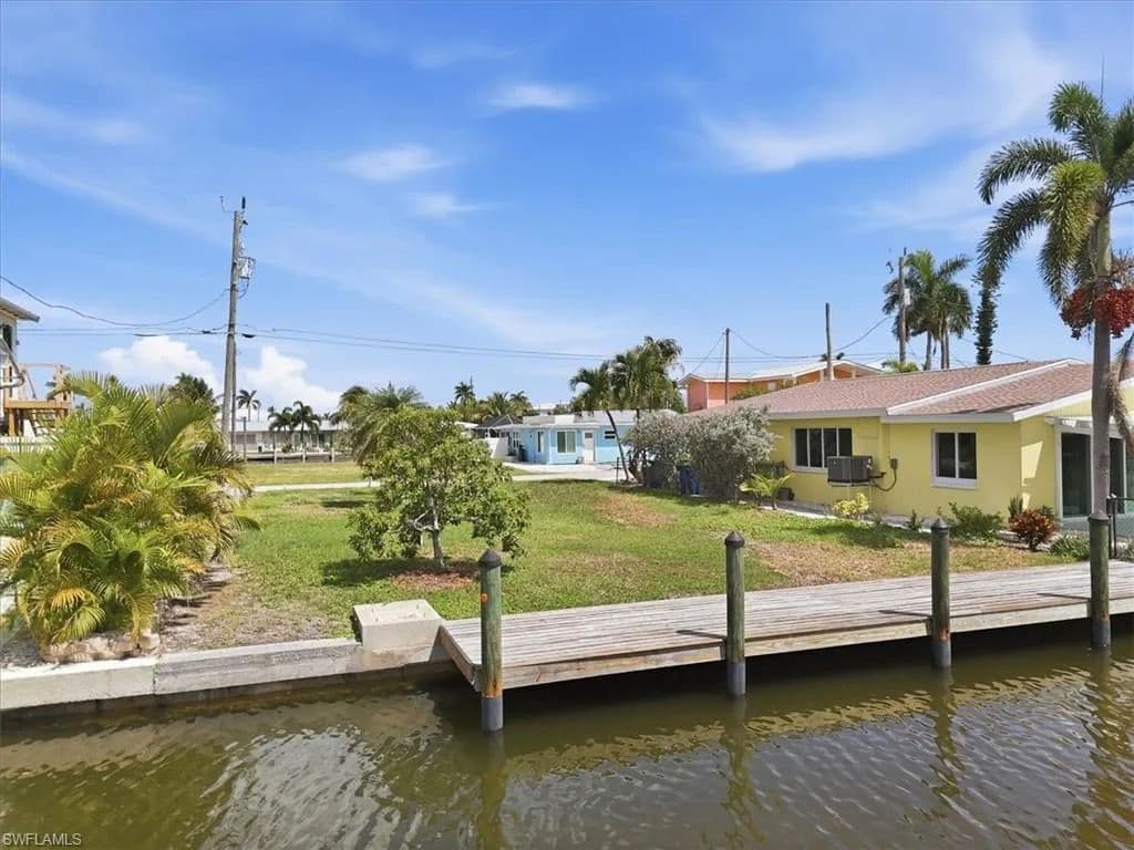0.09 Acres of Land for Sale in Matlacha, Florida - Matlacha, Florida, 33993