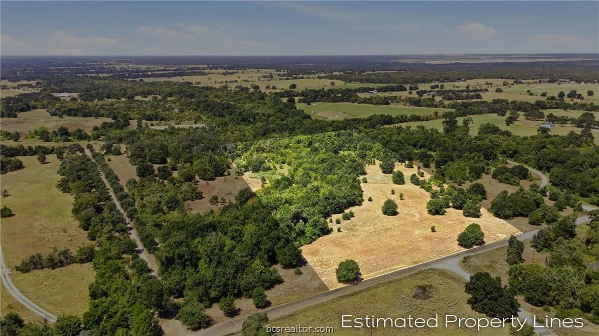 11.86 Acres of Land for Sale in Franklin, TX - Franklin, Texas, 77856