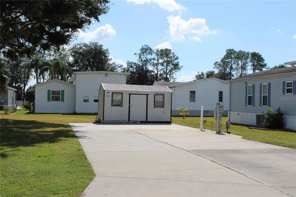 Vacant Land in Polk City - Polk City, Florida, 33868