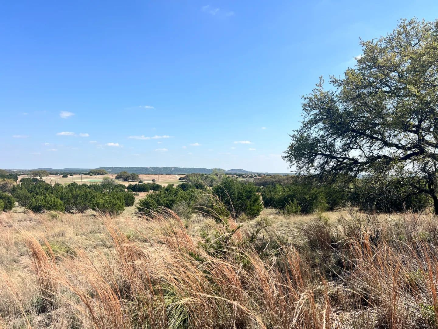 Hill Country Hilltop Hideaway - Copperas Cove, Texas, 76522