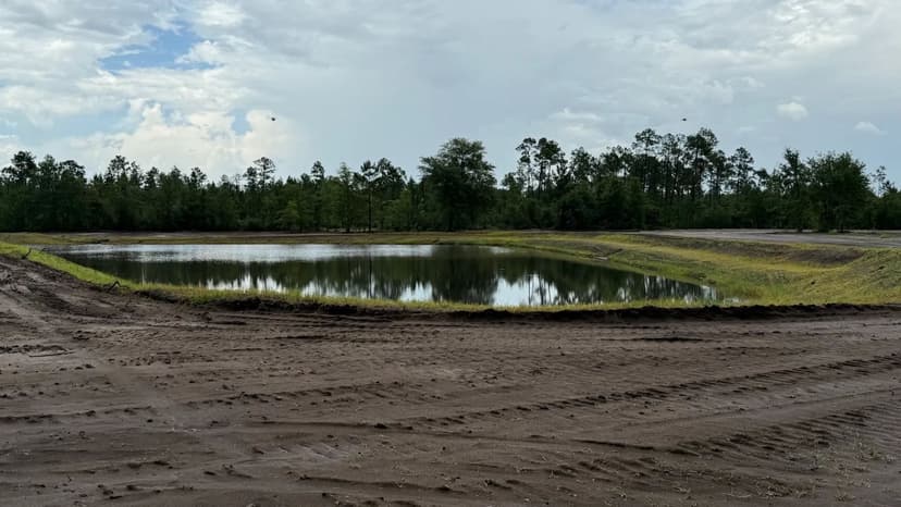 298 Acres in Fountain, FL | High-Fenced Hunting Ranch with Pond & Investment Potential