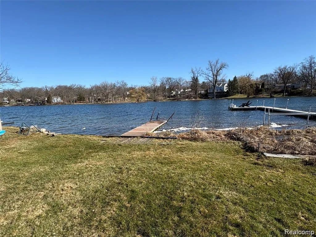0.16 Acres of Land for Sale in West Bloomfield Charter Township, MI - Michigan, 48323