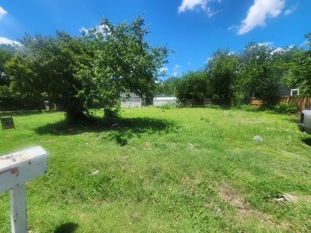 Property from 1117 Bell Street - KW - Arlington, Texas, 76001