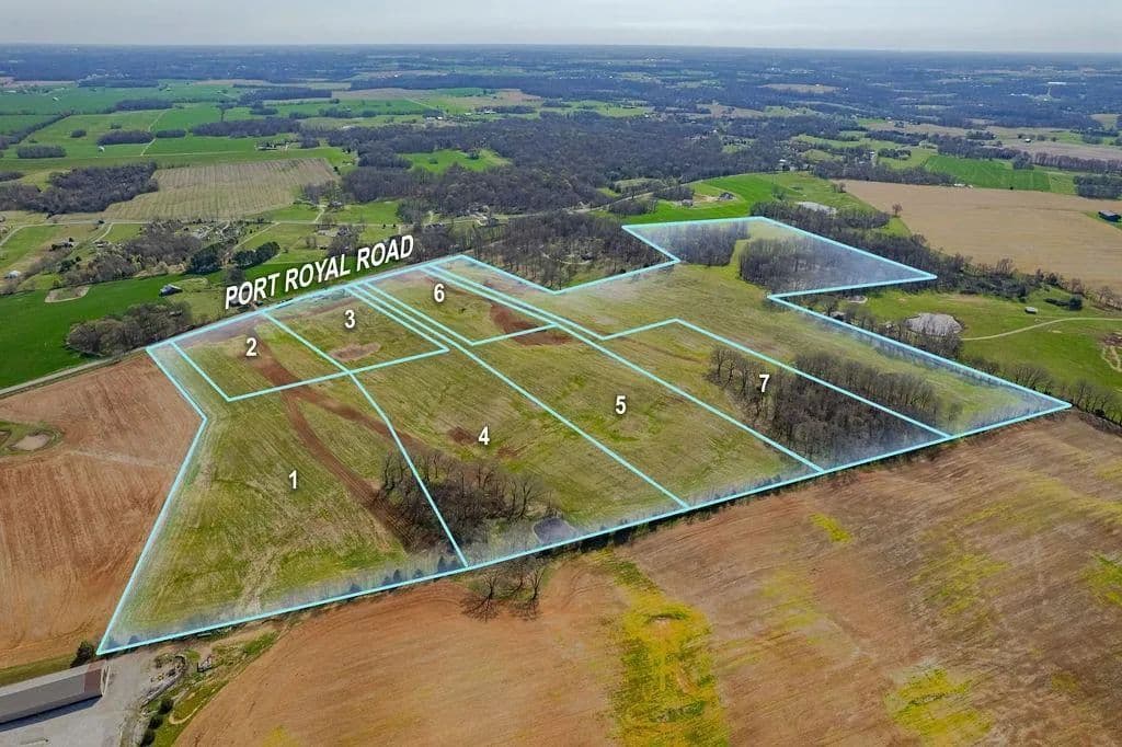 Land -Single Family Acreage in Clarksville - Clarksville, Tennessee, 37043