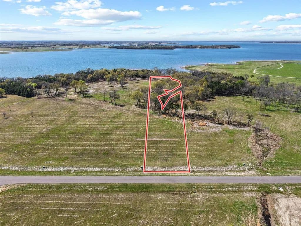 Vacant Land in Honey Grove - Honey Grove, Texas, 75446
