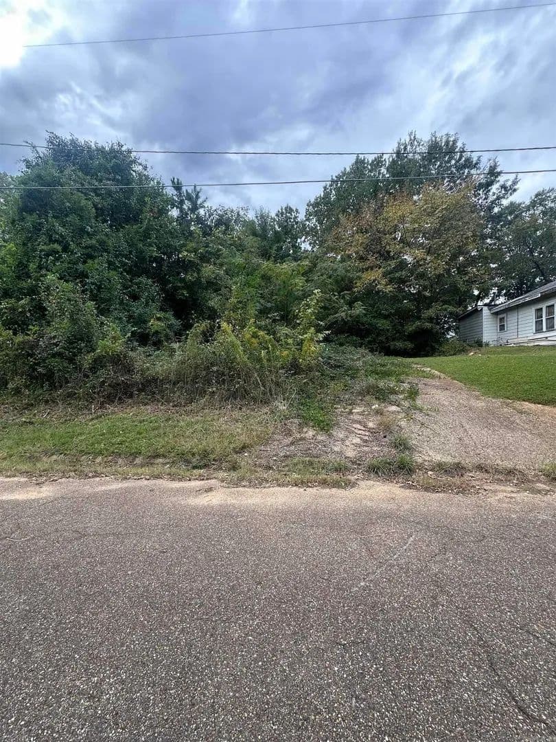Lots & Land-Other in Camden - Camden, Arkansas, 71701