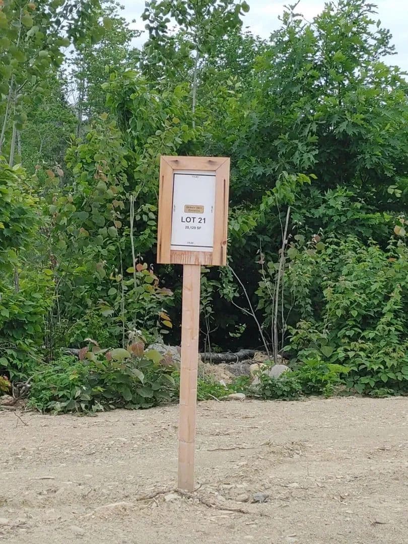 Land -Single Family Acreage in Hampden