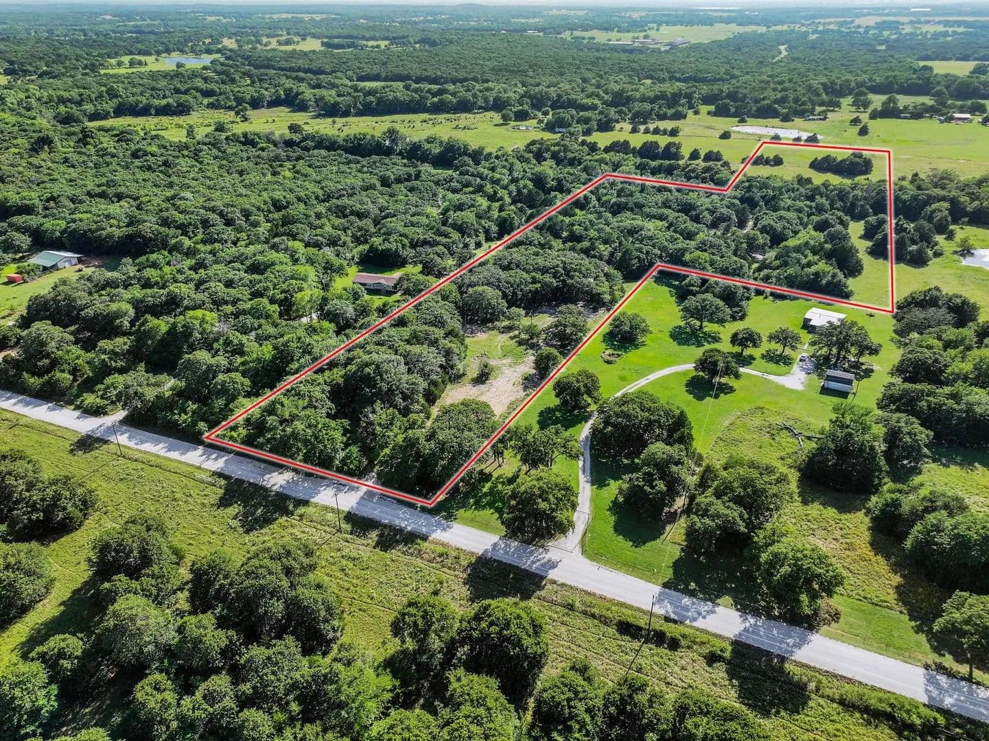 15.46 Acres of Land for Sale in Collinsville, TX - Collinsville, Texas, 76233