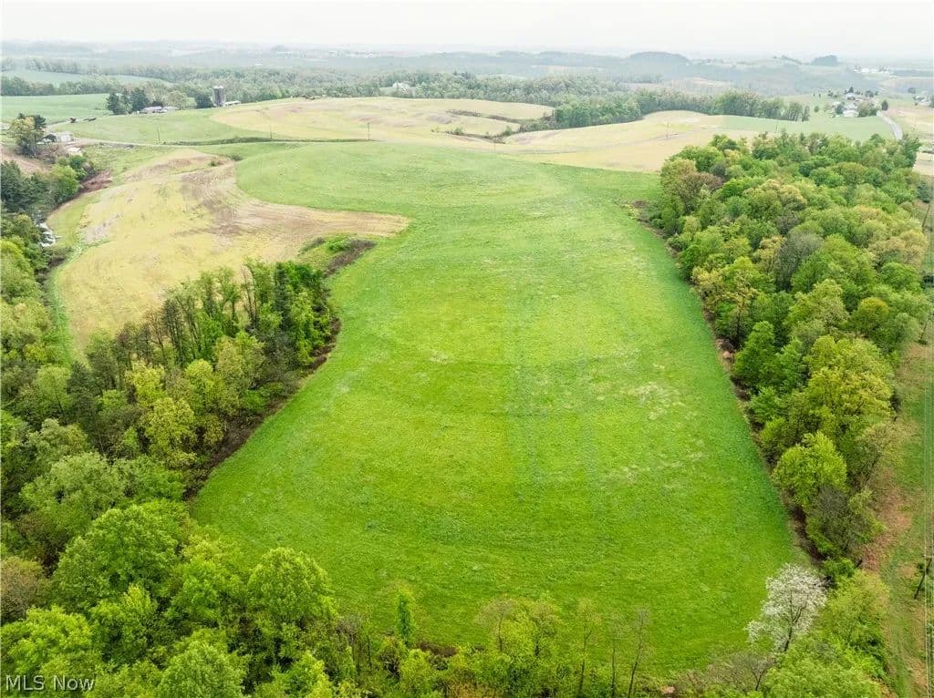 21 Acres of Land for Sale in Fresno, Ohio - Fresno, Ohio, 43824