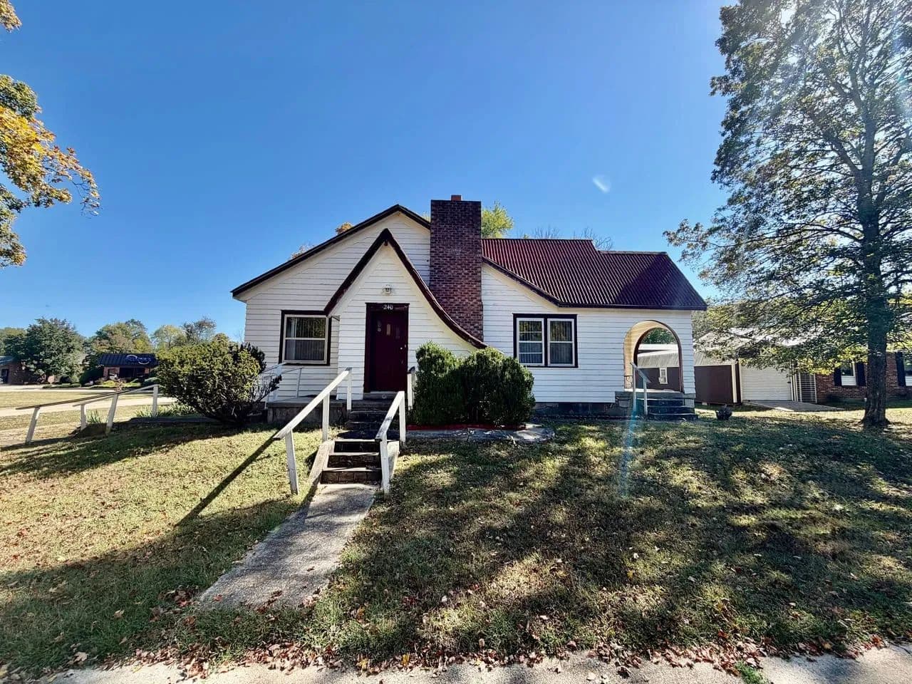 Timeless 3-Bed Home in Reynolds Co. - Ellington, Missouri, 63638